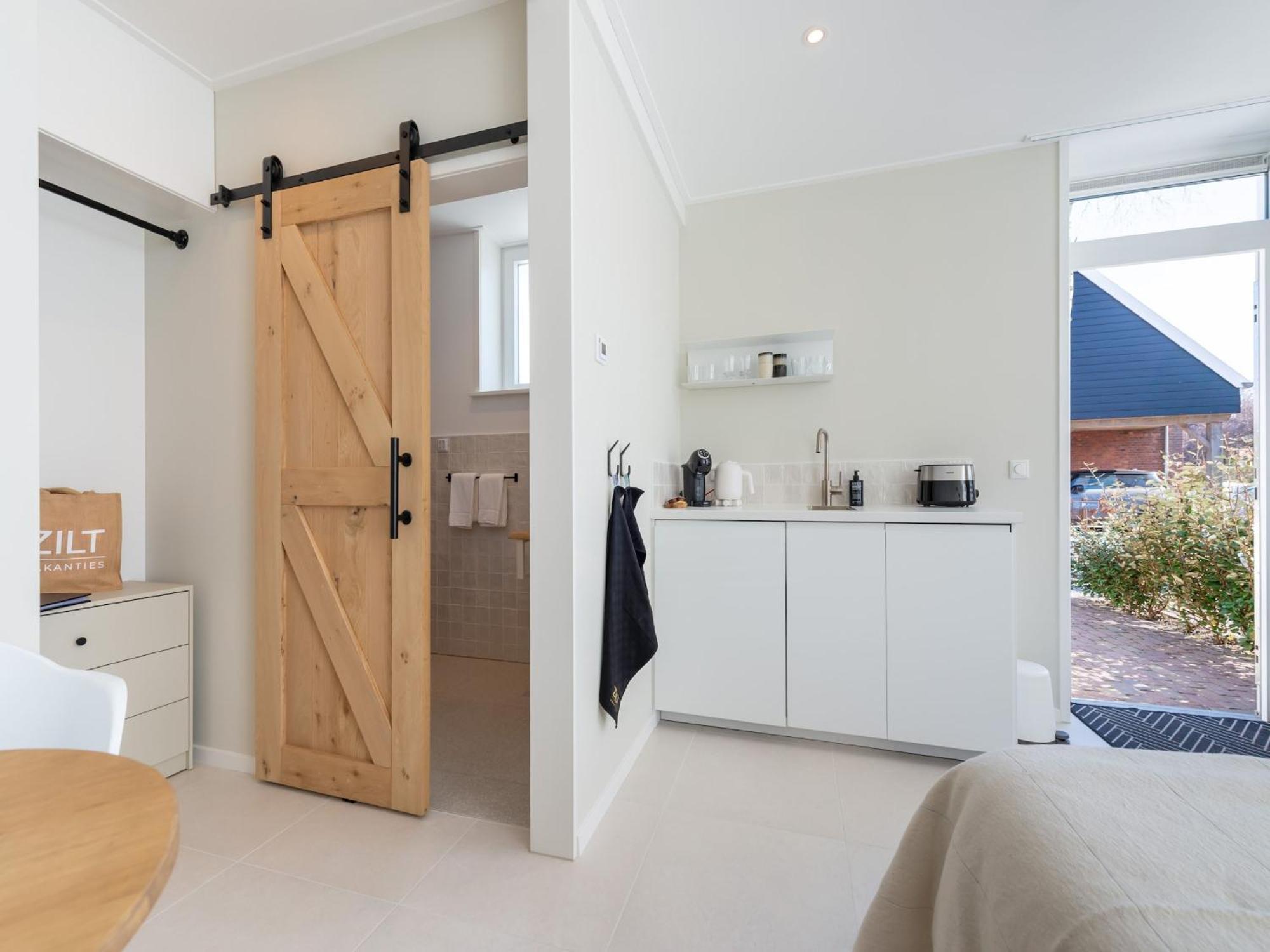Pleasaing Holiday Home In Oostkapelle Near Centre Exterior photo